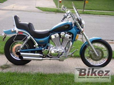 1995 Suzuki VS 1400 Intruder photo